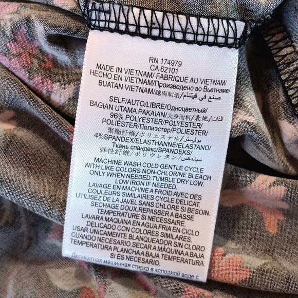 BCBGeneration Soft Knit Floral Dress. Dark Academia,  Romcom, Dark Floral - Picture 11 of 12